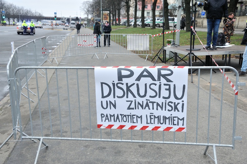 2k201212_079_TS.JPG