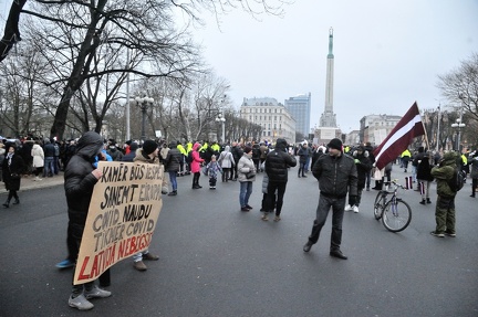 Tautas sapulce Brīvības laukumā