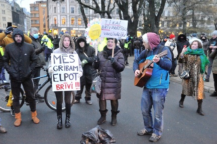 Tautas sapulce Brīvības laukumā