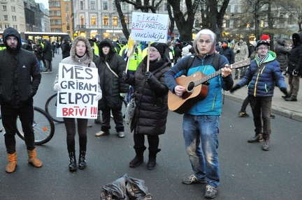 Tautas sapulce Brīvības laukumā